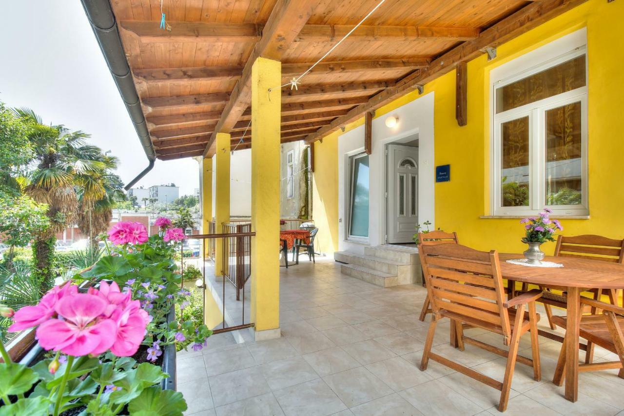 Boutique Apartman Villa Mediteran Porec Bagian luar foto