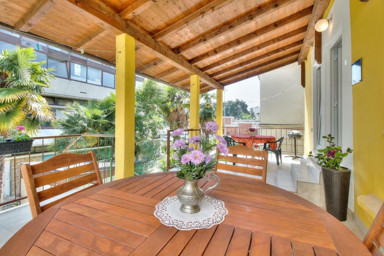 Boutique Apartman Villa Mediteran Porec Bagian luar foto